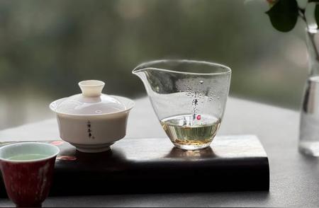 春茶季的急速节奏：茶与人的年度盛宴