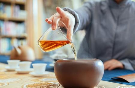 初学者指南：茶叶知识与泡茶技巧